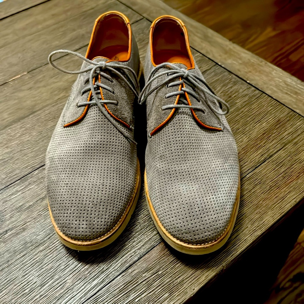 Men’s grey Johnston & Murphy loafers